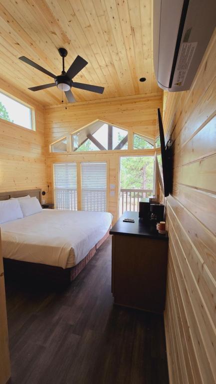 Cozy Cabin With Mountain View 3A