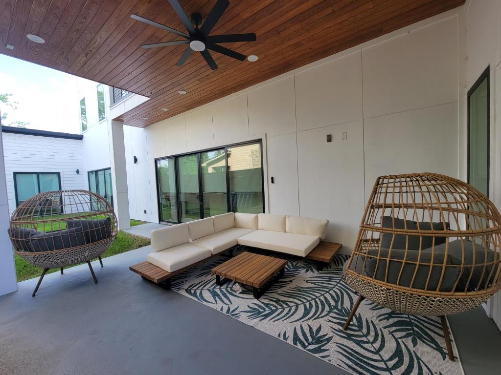 Dallas Luxury Modern House By Dallas Love Airport