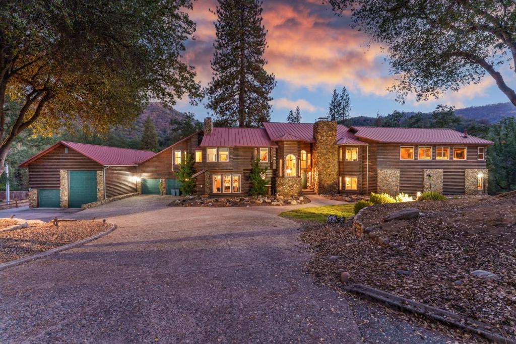 Goldside Mansion