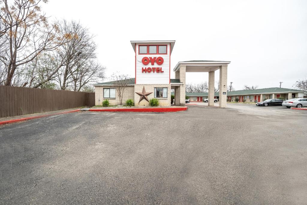 OYO Hotel San Antonio near AT&T Center