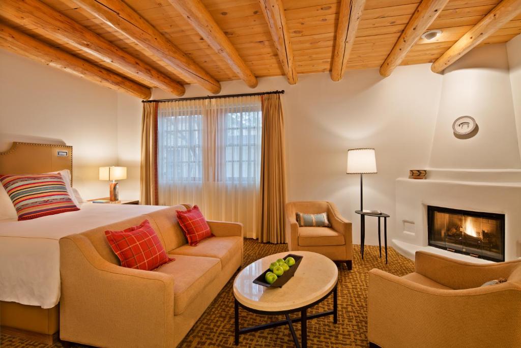 Rosewood Inn of the Anasazi