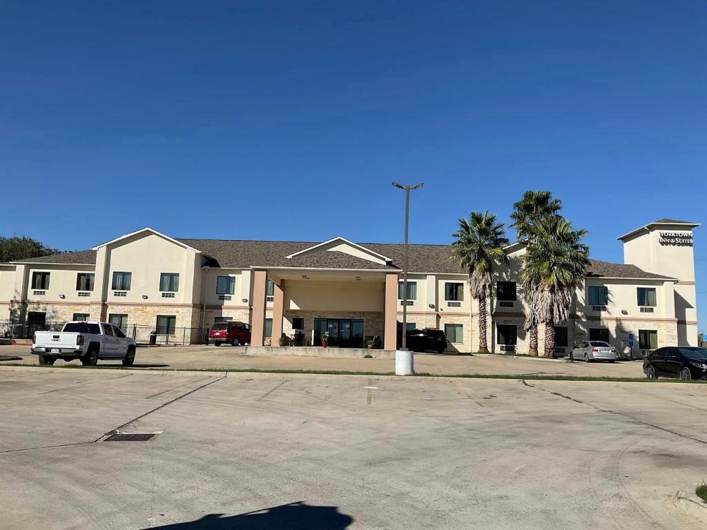 Yorktown Inn and Suites